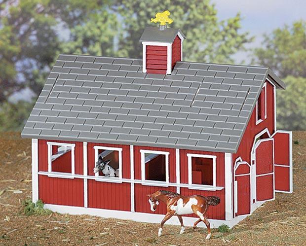 59197 Stablemates Red Stable Set With Two Horses