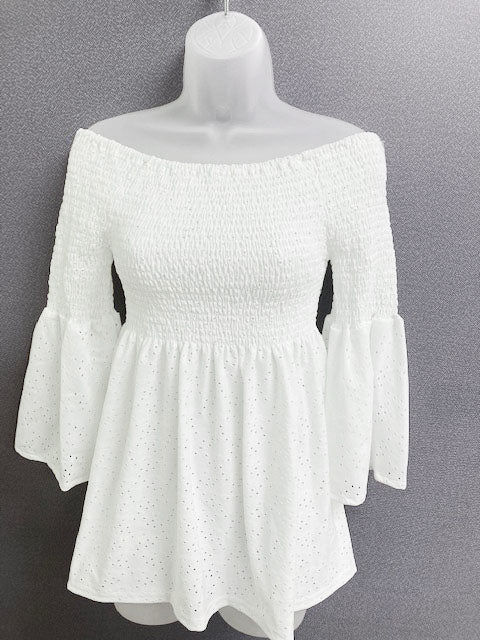 Ana & Rose White Smocked Womens Top in Curvy Sizes SST21601-109-7P
