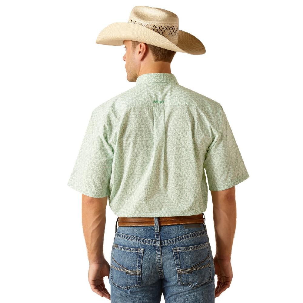 Ariat Celedon Glass Green Dimitri Classic Fit Men's Short Sleeve Button Down Collared Shirt 10051275