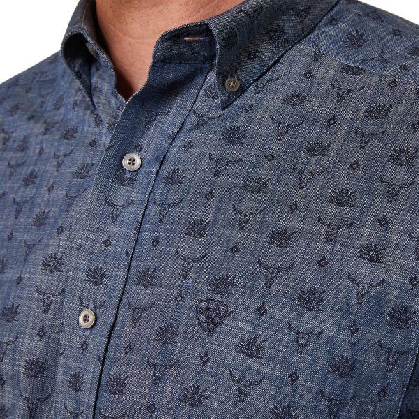 Ariat Chambray Blue Noah Classic Fit Men's Longsleeve Button Down Shirt With Cattle Skull Print 10043918