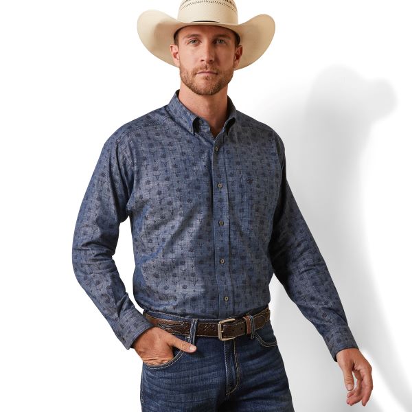 Ariat Chambray Blue Noah Classic Fit Men's Longsleeve Button Down Shirt with Cattle Skull Print 10043918