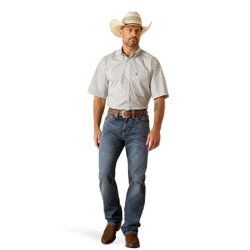 Ariat White With Print Wrinkle Free Bear Classic Fit Collared Short Sleeve Men's Button Up Shirt 10051471