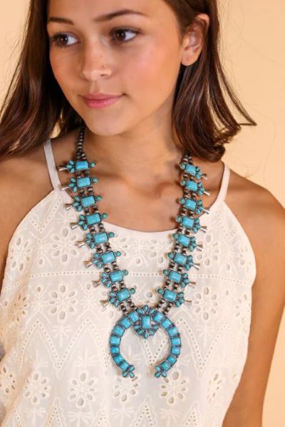 Ashlyn Rose Caterwauling Turquoise Squash Blossom Necklace with Silver AN9532-SL