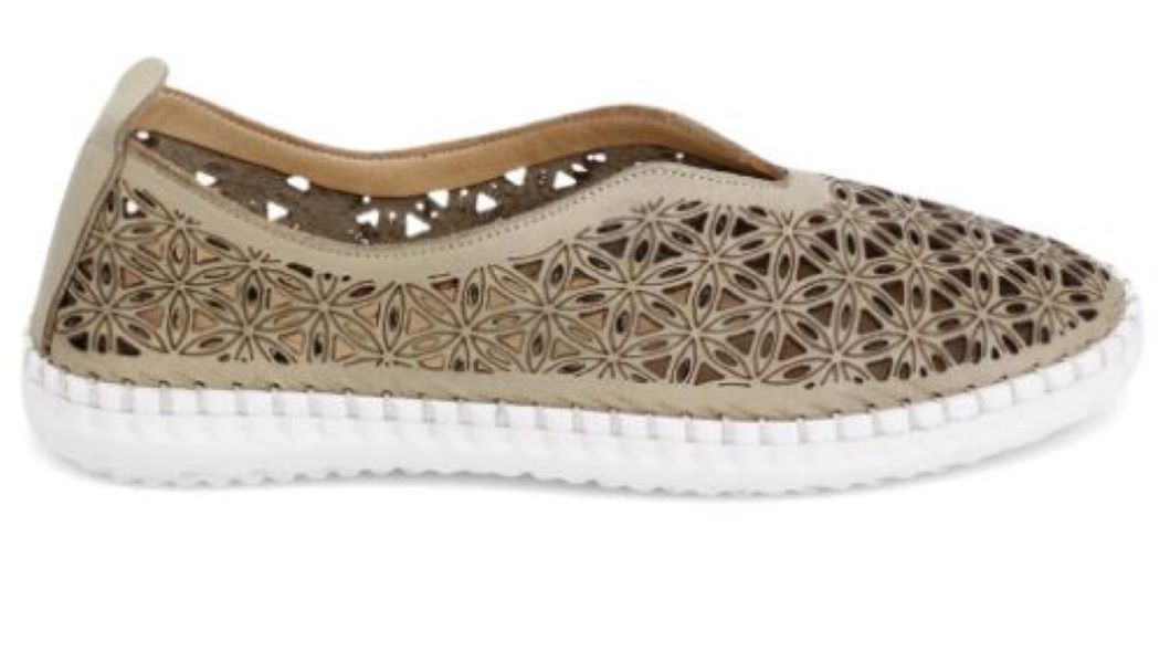 Bueno Moss Sport Flex Daisy Womens Casual Shoes B2211