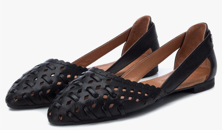 Carmela Black Adele Womens Slide On Flats C2200001