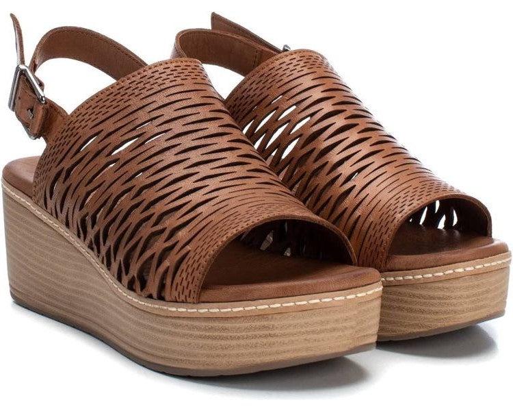 Carmela Camel Salina Women's Wedge Slingback Sandals C2225230