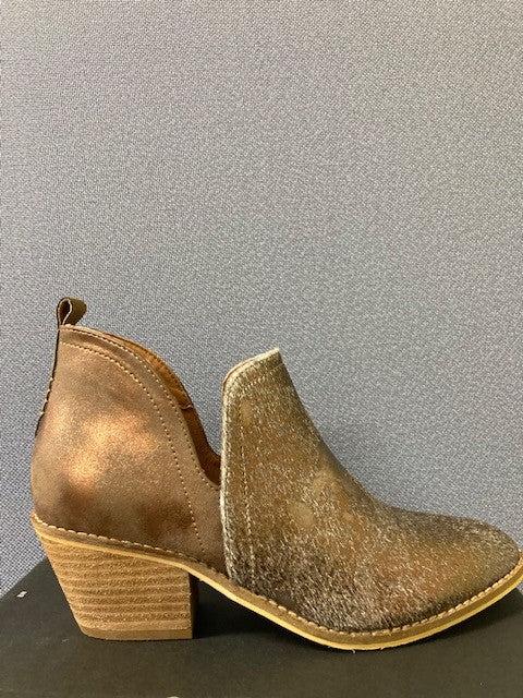 Corky Limitless Cowhair Bronze Short Boot 80-9965BRONZE