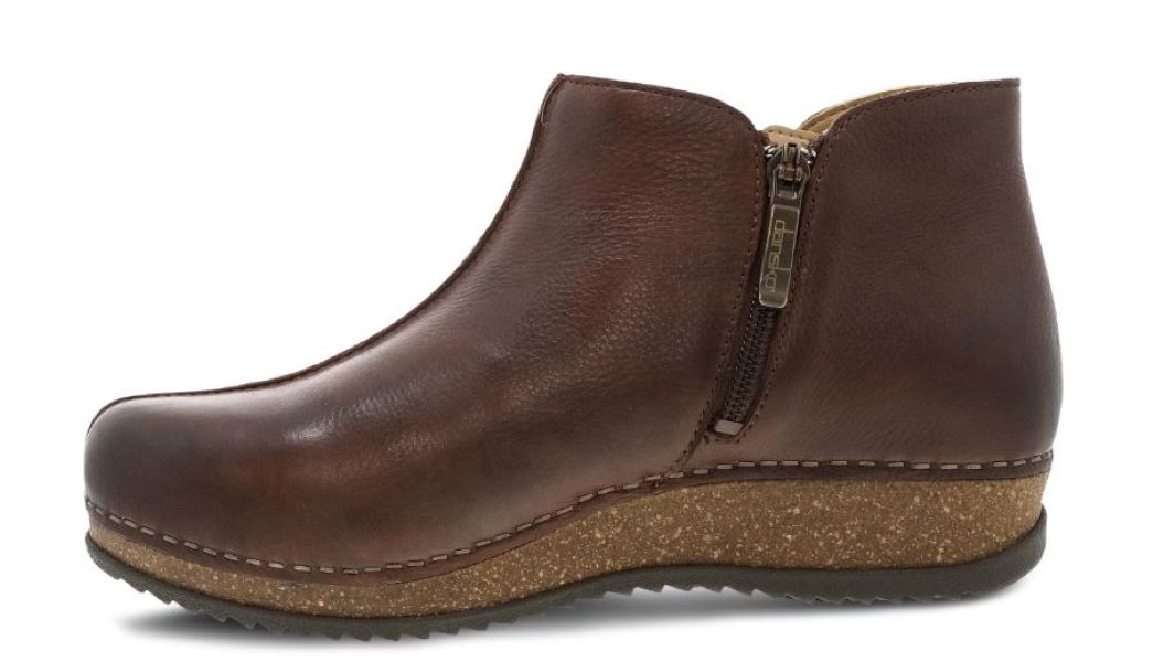 Dansko Brown Waxy Milled Makara Women's Boots 9607-785300