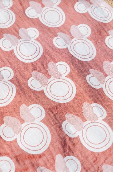 Disney x Sand Cloud Pink Minnie Bows 37 x 67 Beach Towel DIU22TOW006CLYR