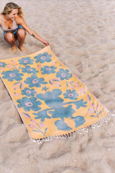 Disney X Sand Cloud Sunflower Gold Minnie Daisy 37 X 67 Beach Towel DIU22TOW015SUNR