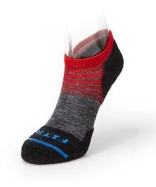 Fits Charcoal/Red Unisex Light Runner (Tri-Stripe Low Sock F3107