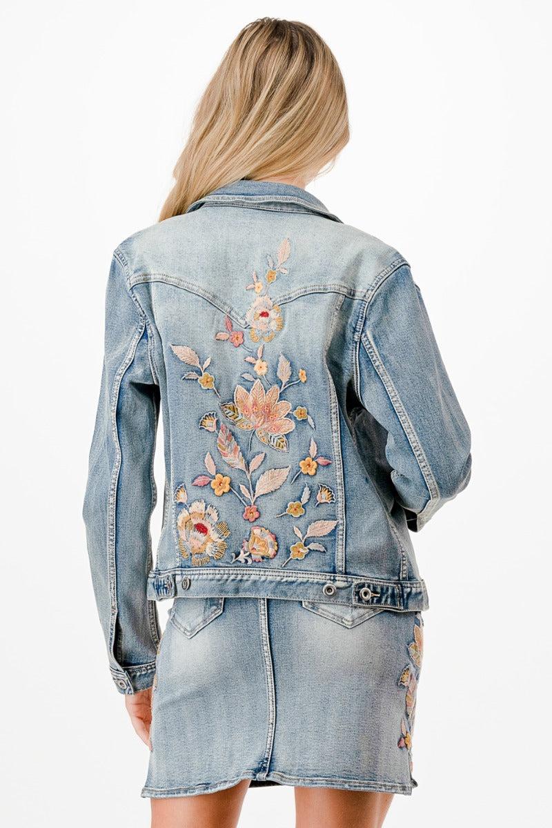 Grace in LA Light Wash Women's Jean Jacket TE-51916