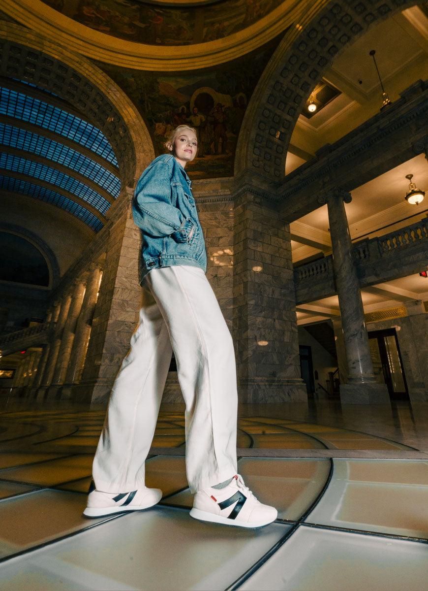 Kizik Optic White Milan Women's Sneakers DMILWV11