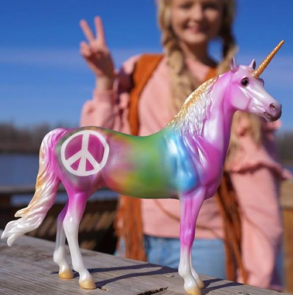 Breyer Keep The Peace 62067