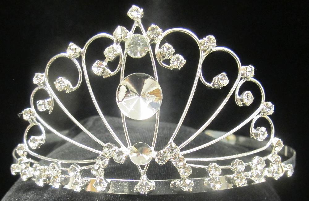 T-20172 FLEUR TIARA WITH CURLS