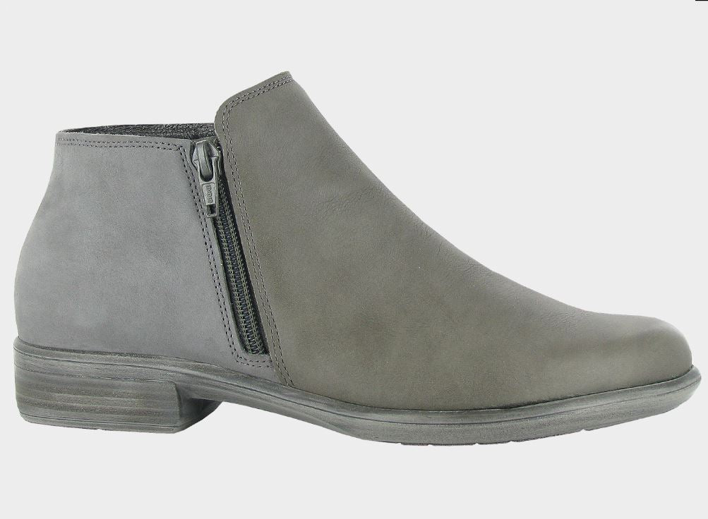 Naot Foggy Gray Leather with Smoke Gray Nubuck Helm Ladies Shoes 26030-NQ1