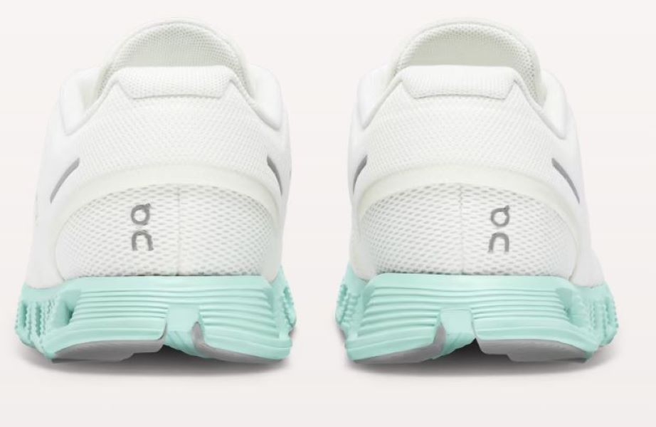 On Undyed-White/Creek Cloud 5 Women's Athletic Shoes 59.98368