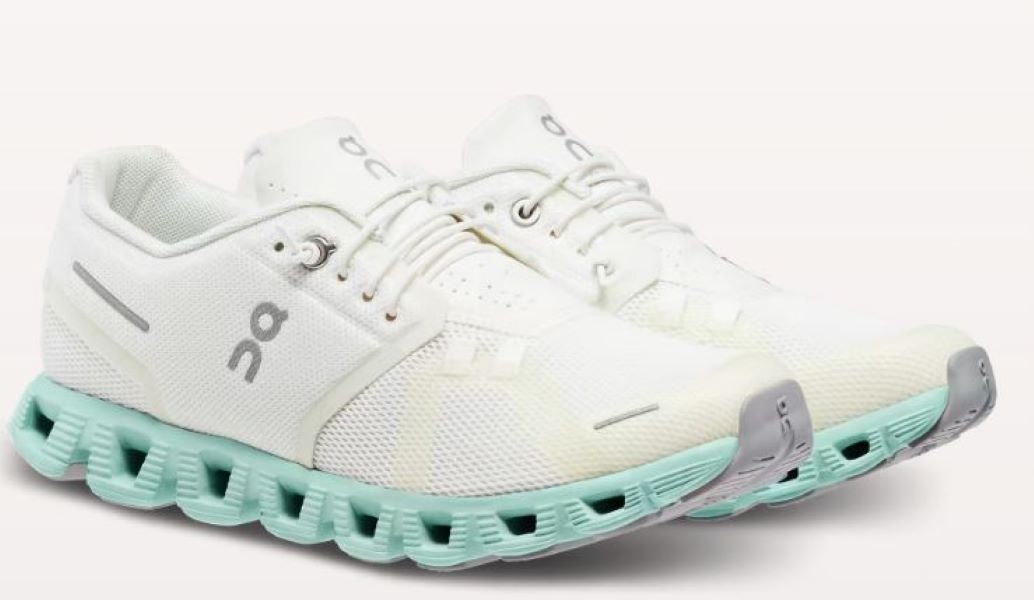 On Undyed-White/Creek Cloud 5 Women's Athletic Shoes 59.98368