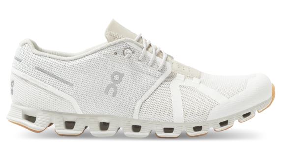 On White/Sand Cloud Womens Running Shoes 19.99521
