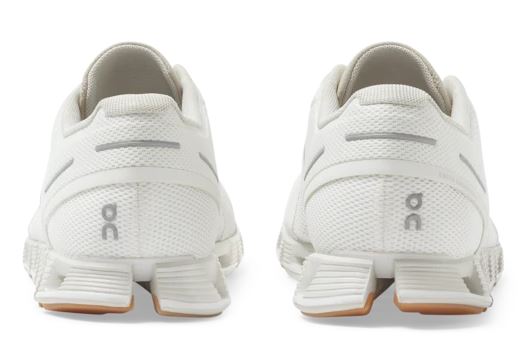 On White/Sand Cloud Womens Running Shoes 19.99521