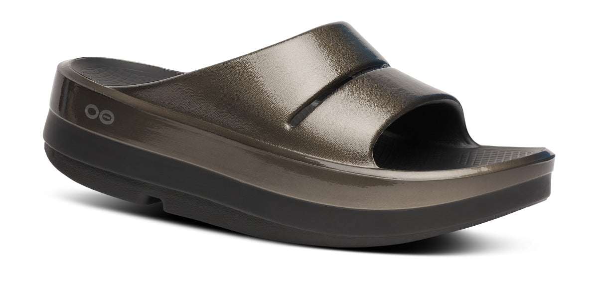 Oofos Titanium Mirror Oomega Ooahh Women's Luxe Slides 1111-TITANIUM