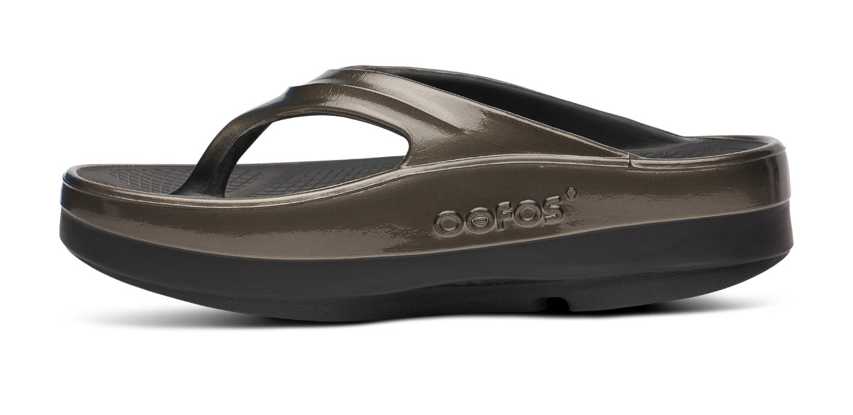 Oofos Titanium Mirror Oomega Oolala Luxe Thong Women's Sandals 1411-TITANIUM