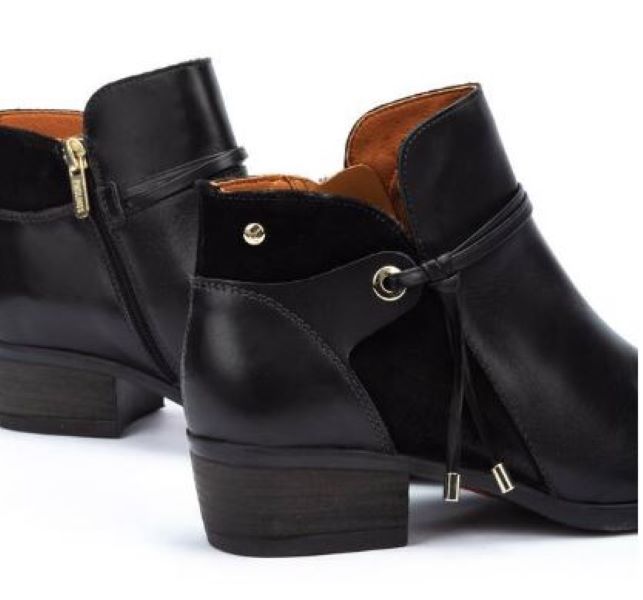 Pikolinos Black Daroca Women's Ankle Boots W1U-8505