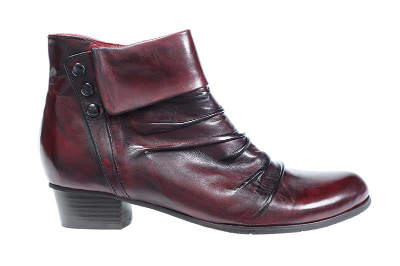 Regarde Le Ciel Sangria Leather Stefany Womens Short Booties