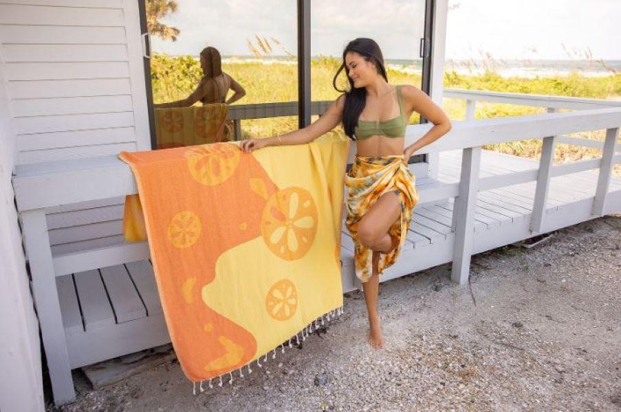 Sand Cloud Sand Dollar 52 X 69 Beach Towel WSU22TOW003MLTL