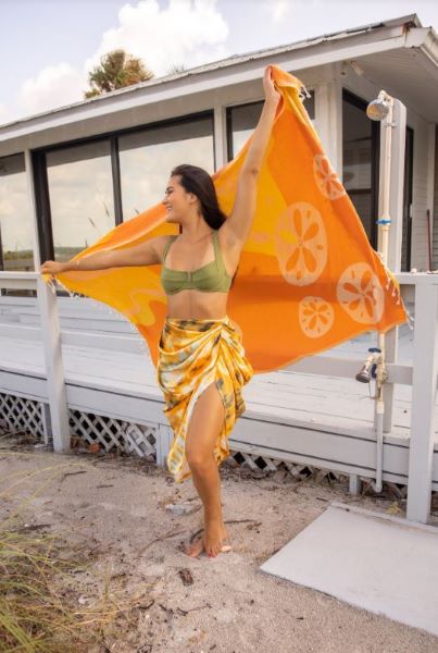 Sand Cloud Sand Dollar 52 X 69 Beach Towel WSU22TOW003MLTL