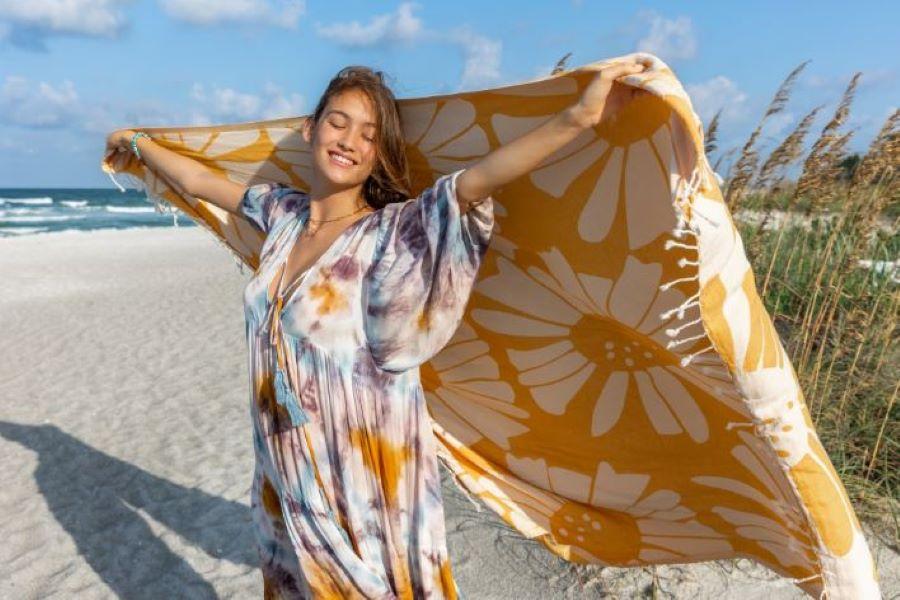 Sand Cloud Sunflower Daisy 51 X 70 Inches Beach Towel WSS22TOW007SUNL