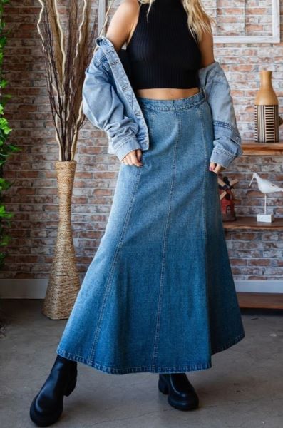Veveret Medium Wash A-Line Flare Paneled Denim Women's Skirt VS71741