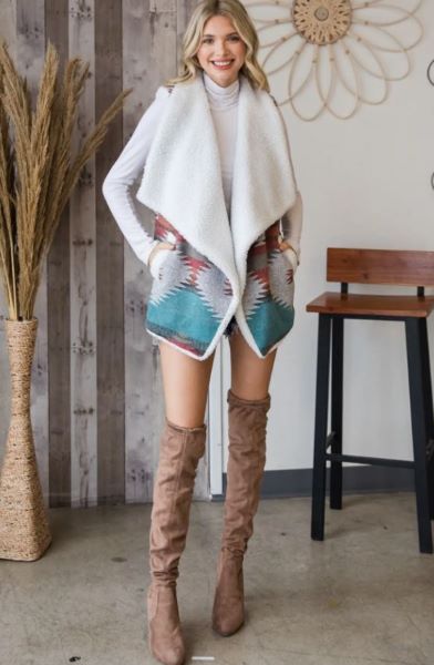 Veveret Teal Women's Faux Fur Vest with Aztec Print VJ70626-1