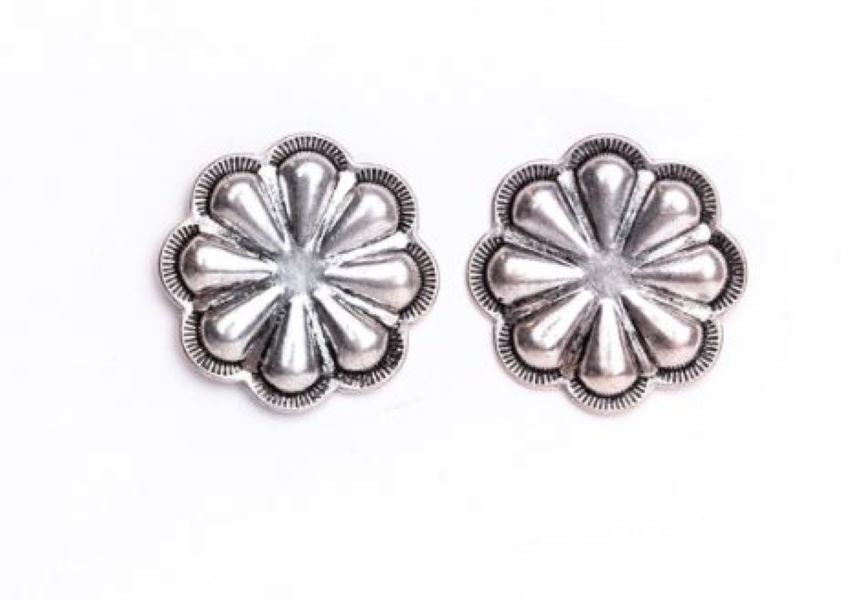 West and Co. Silver Flower Concho Stud Earrings E650