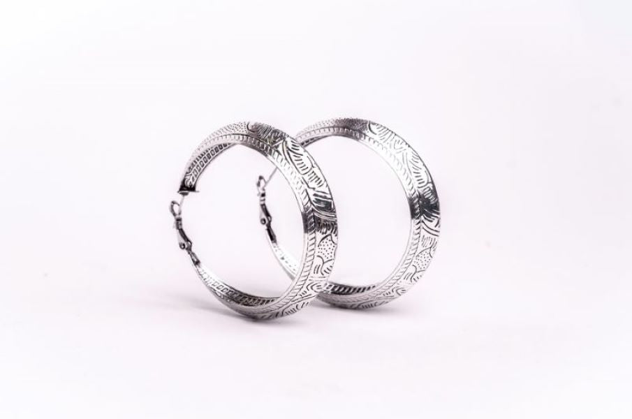 West and Co. Silver Tooled Hoop Earring E342BS