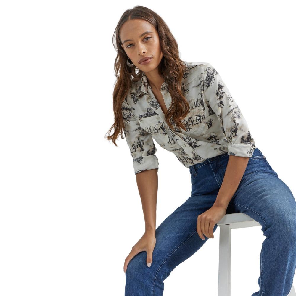 Wrangler Birch Women's Collared Bold Bucking Cowboy Longsleeve Western Snap Shirt 112353127