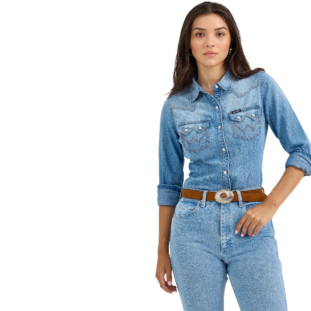 Wrangler Blue Denim Retro Denim Women's Long Sleeve Snap Shirt 112367313