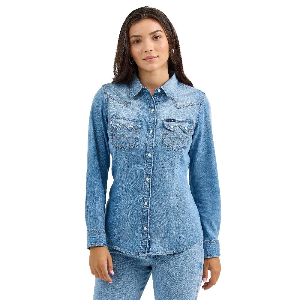 Wrangler Blue Denim Retro Denim Women's Long Sleeve Snap Shirt 112367313