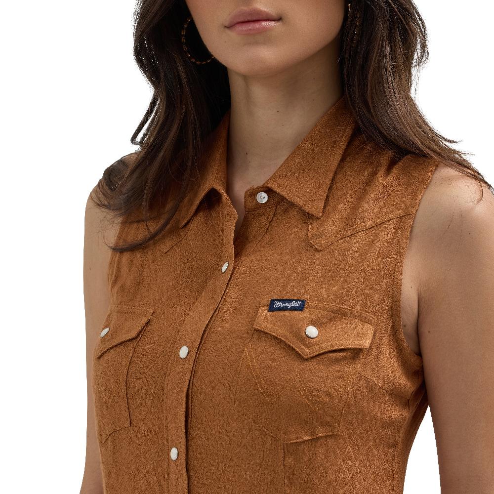 Wrangler Brown Retro Textured Slim Fit Collared Women's Western Snap Tank 112364719