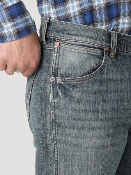 Wrangler Dark Knight Stretch Retro Slim Fit Straight Leg Men's Stretch Jeans 112318445