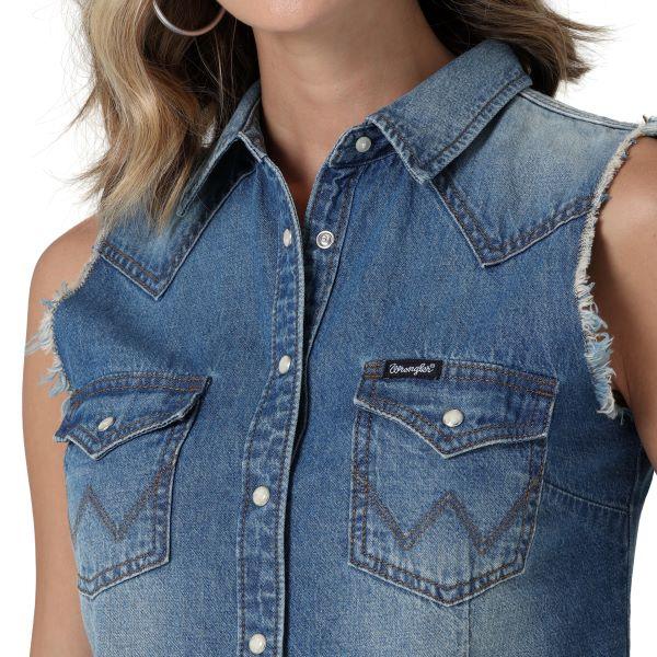 Wrangler Denim Sleeveless Frayed Women's Crop Shirt 112332237
