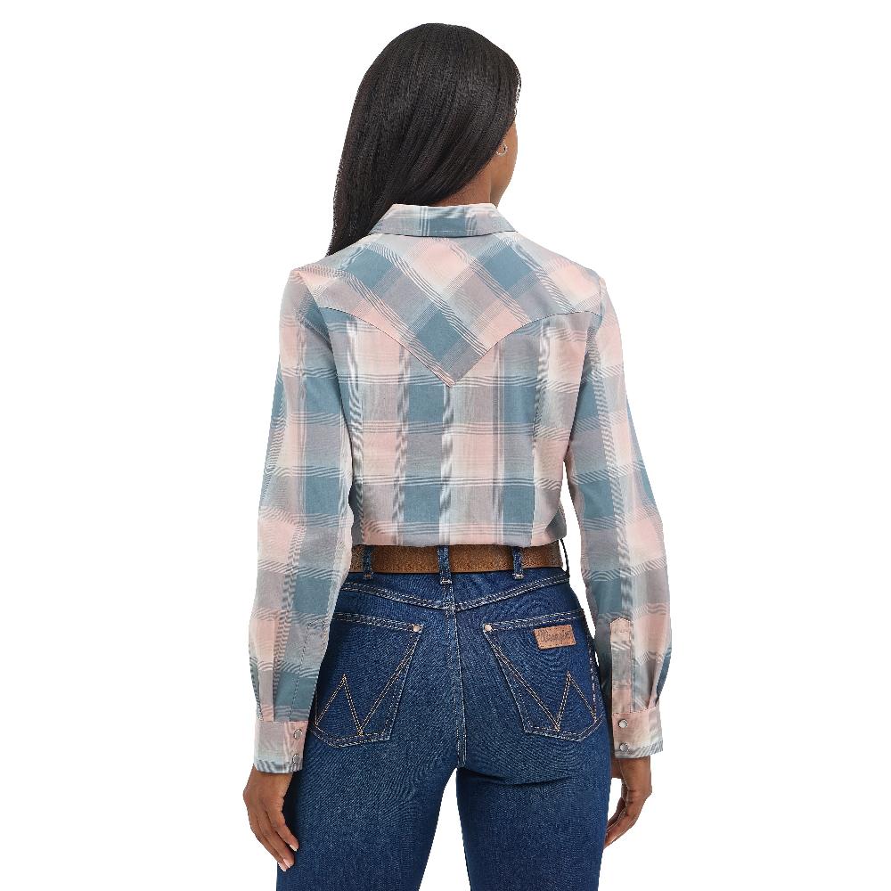 Wrangler Dusty Pink Plaid Women's Collared Essential Long Sleeve Western Top 112367213