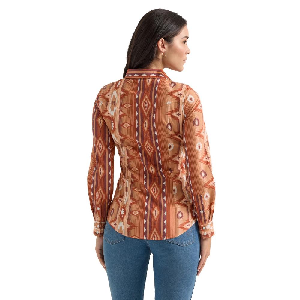 Wrangler Fiery Checotah Retro Classic FIt Collared Longsleeve Women's Snap Shirt 112361186