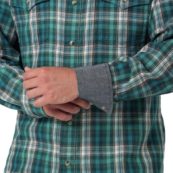 Wrangler Green Daze Plaid Retro Premium Long Sleeve Men's Slim Fit Western Snap Shirt 112330789