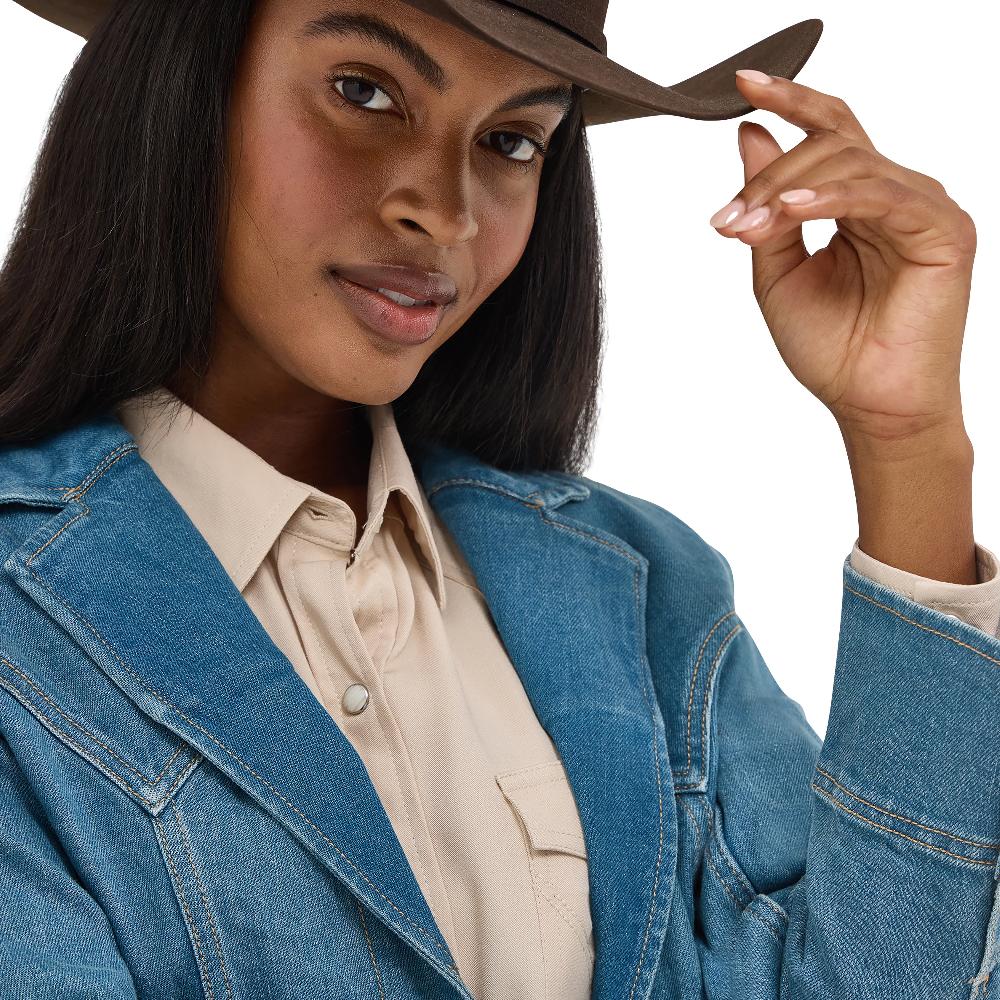 Wrangler Light Denim Women's Collared Denim Blazer 112367390