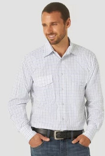 Wrangler Men's Bright White Wrinkle Resist Long Sleeve Western Snap Plaid Shirt MWR389B