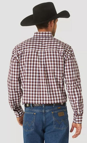 Wrangler Men's George Strait Long Sleeve Button Down Two Pocket Plaid Shirt MGSR803