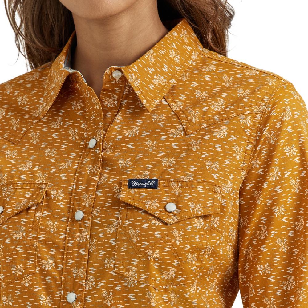 Wrangler Mini Yellow All Occasion Women's Collared Western Snap Shirt 112353165