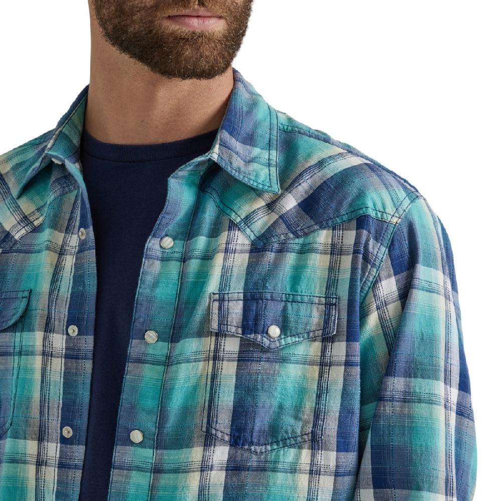 Wrangler Ocean Plaid Retro Premium Men's Longsleeve Collared Snap Shirt 112346627