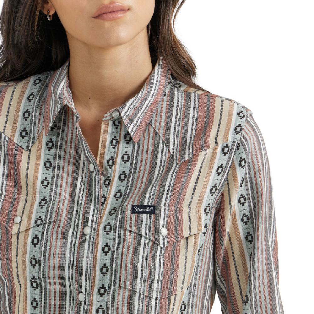 Wrangler Pink/Blue Stripe Retro Long Sleeve Women's Collared Western Snap Shirt 112353116